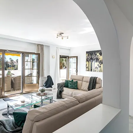 Ab4 - Vacation Home, By Roomservices