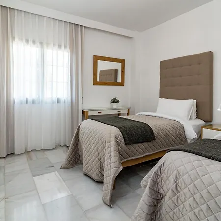 Ab4 - Vacation Home, By Roomservices