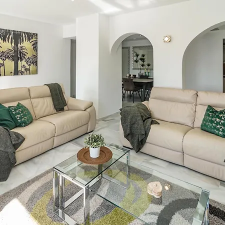 Lägenhet Ab4 - Vacation Home, By Roomservices